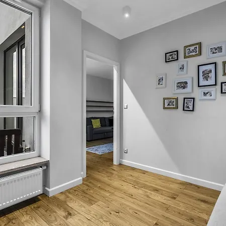 Belgradzka Modern Apartment Warsaw